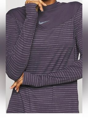 Nike Dri-FIT Run Division Reflective Running Top
